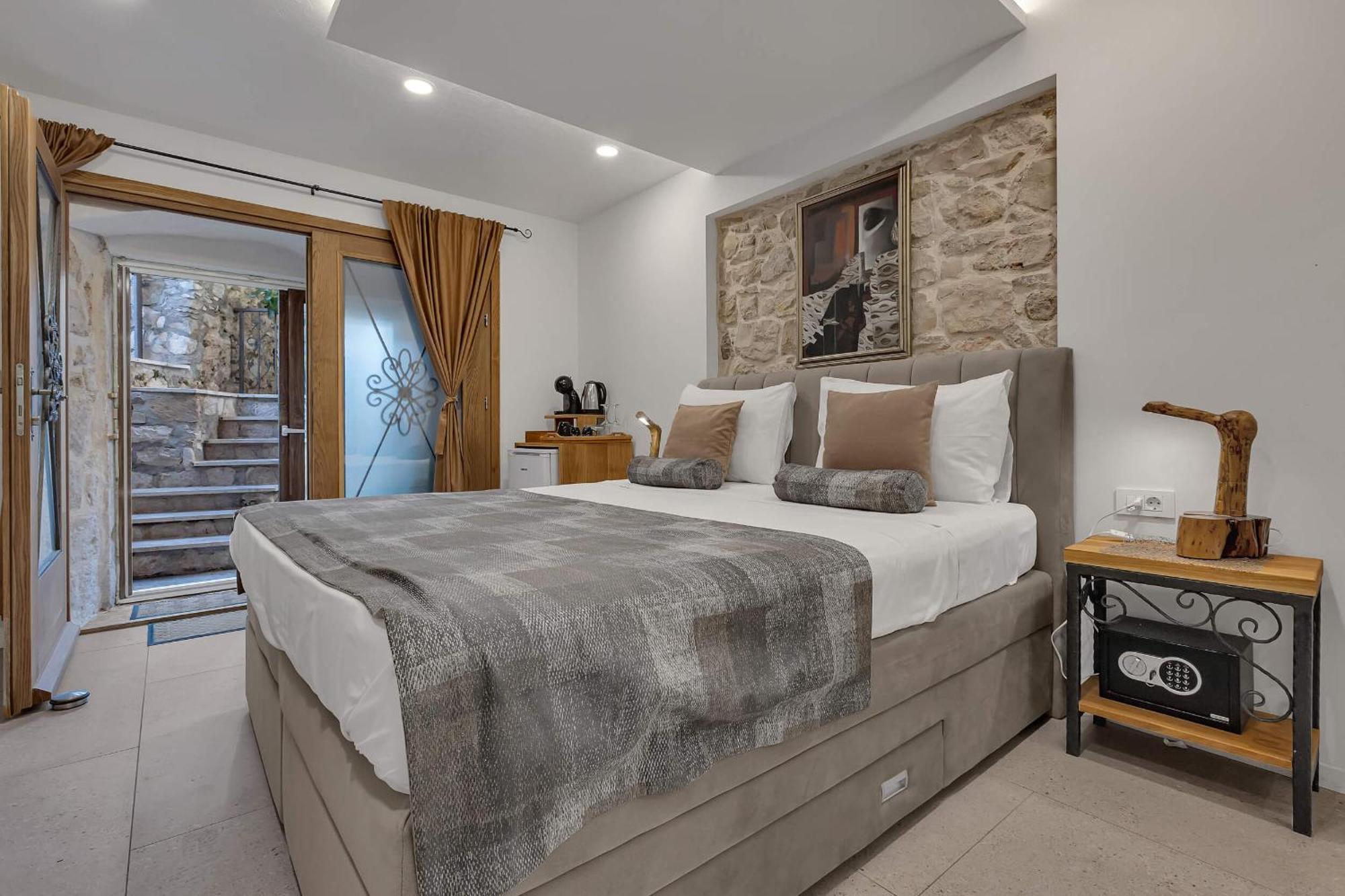 Luxury Rooms Palace B&B Makarska Exterior foto